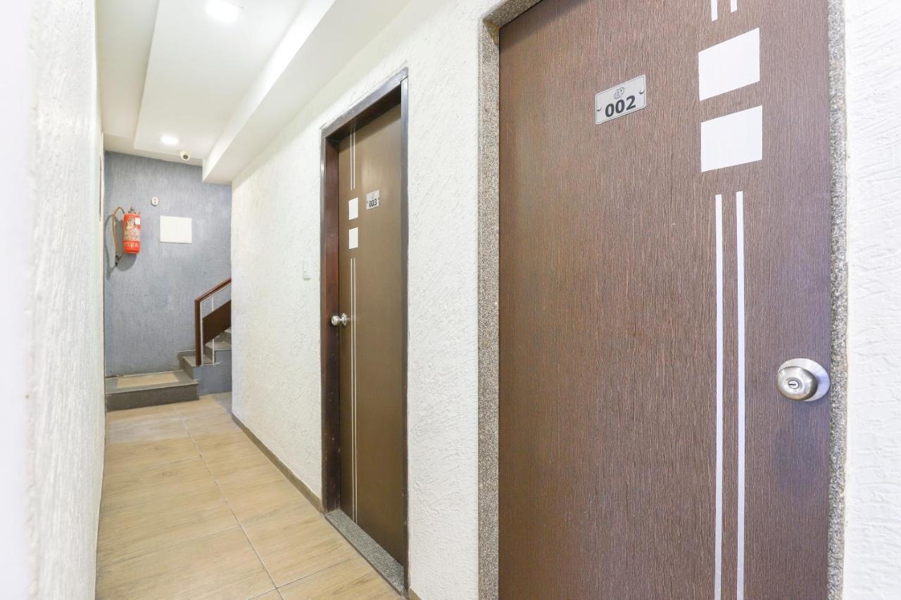 Hotel Jasmine Ahmedabad Bagian luar foto