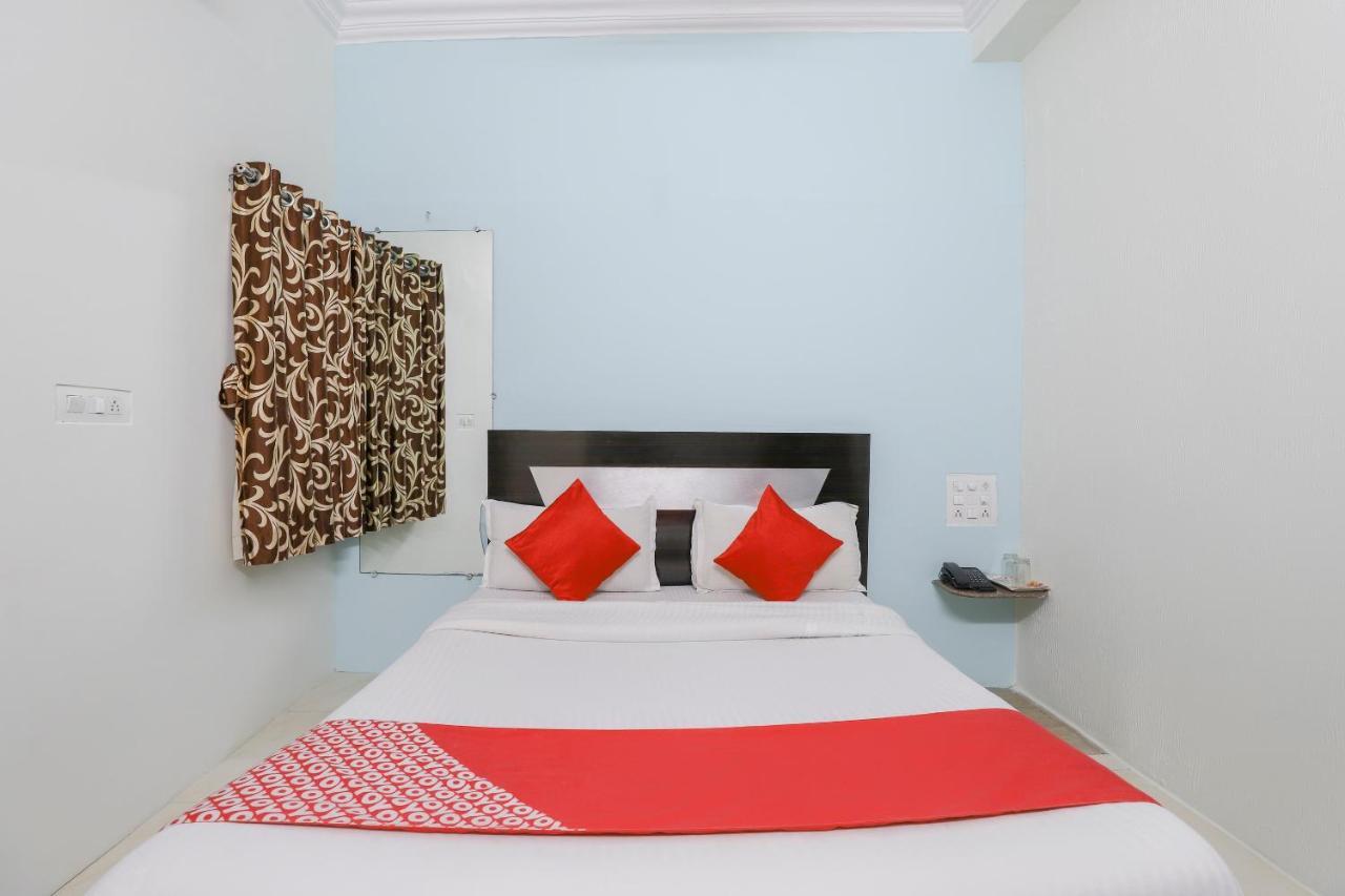 Hotel Jasmine Ahmedabad Bagian luar foto
