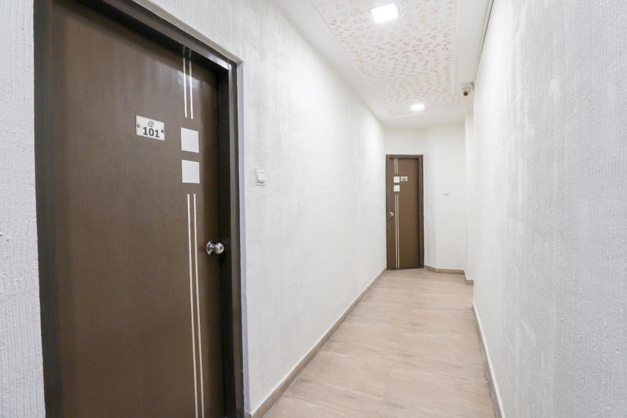 Hotel Jasmine Ahmedabad Bagian luar foto