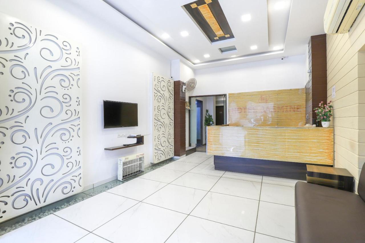 Hotel Jasmine Ahmedabad Bagian luar foto