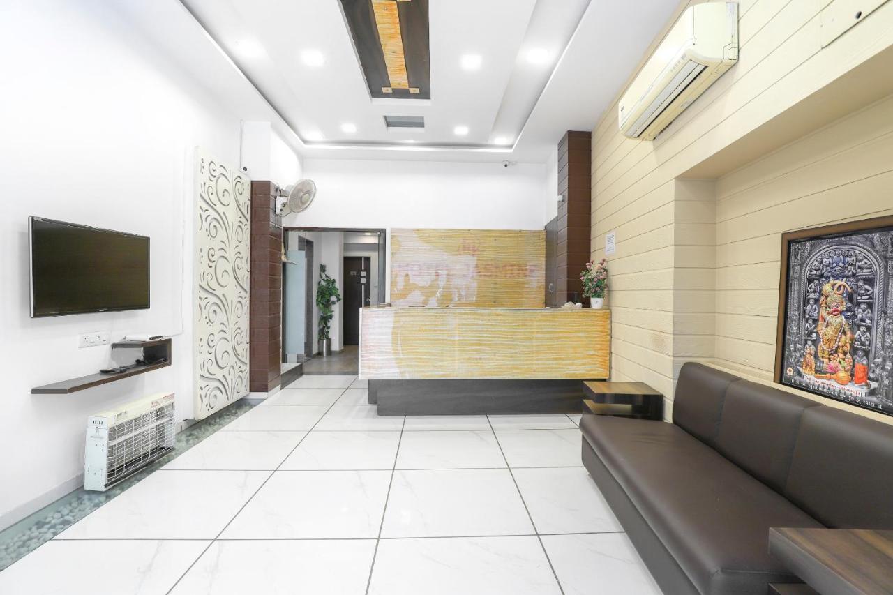 Hotel Jasmine Ahmedabad Bagian luar foto