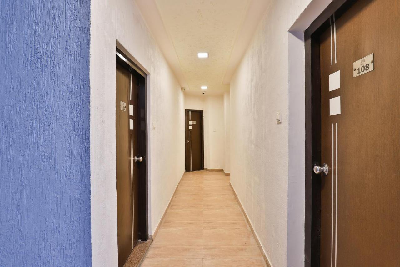 Hotel Jasmine Ahmedabad Bagian luar foto