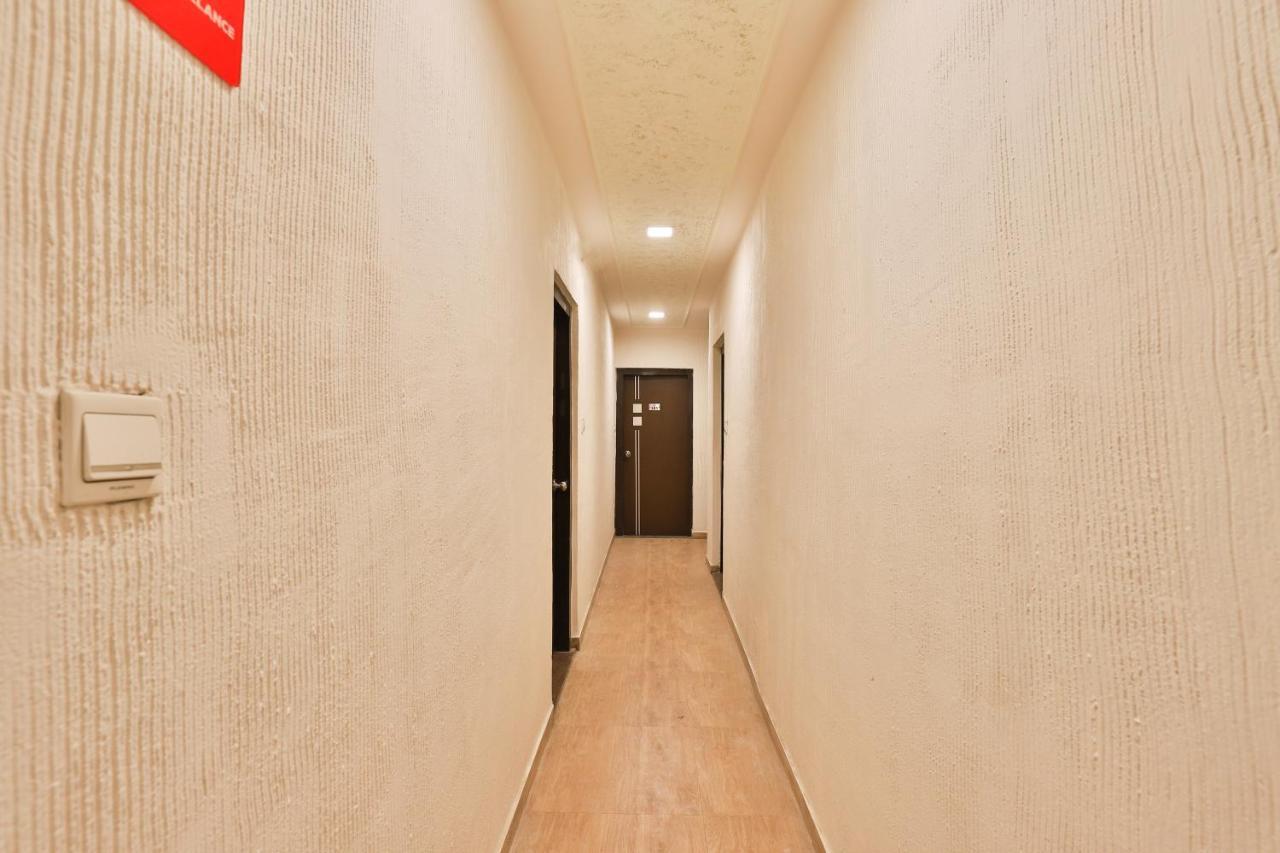 Hotel Jasmine Ahmedabad Bagian luar foto