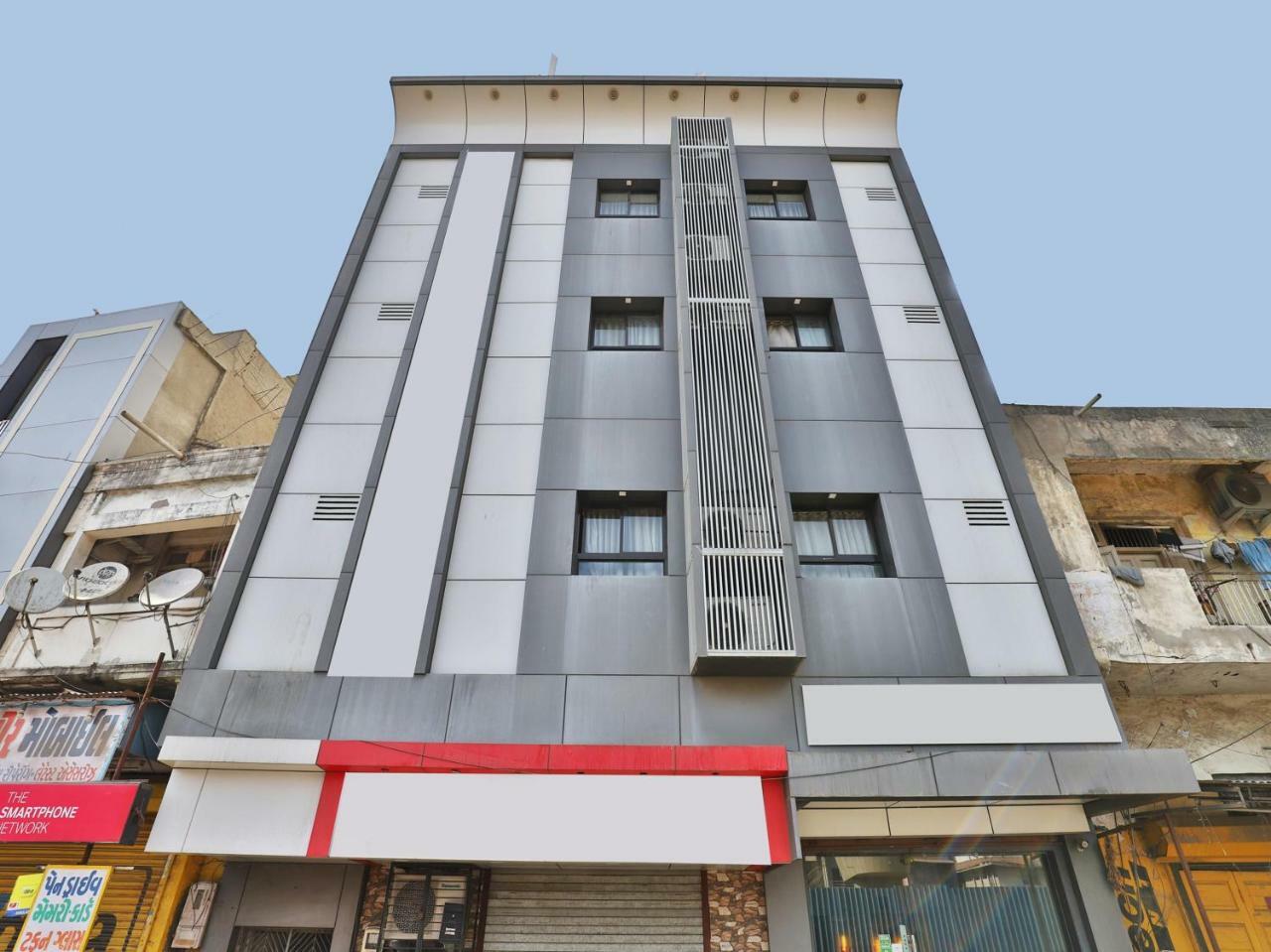 Hotel Jasmine Ahmedabad Bagian luar foto
