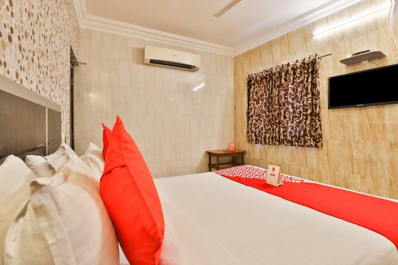 Hotel Jasmine Ahmedabad Bagian luar foto